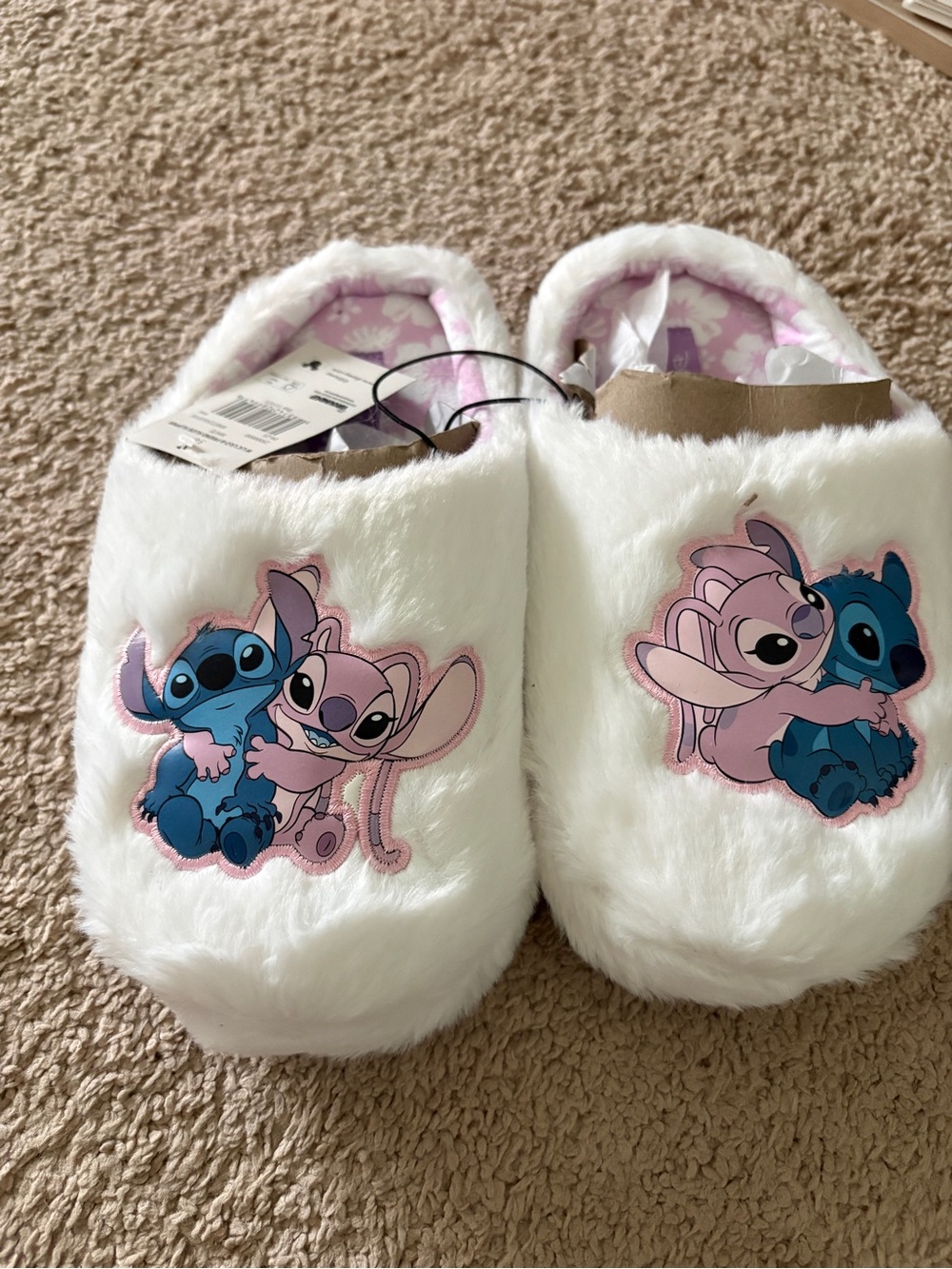 NEW - Women's Stitch & Angel Slippers Size 5-6